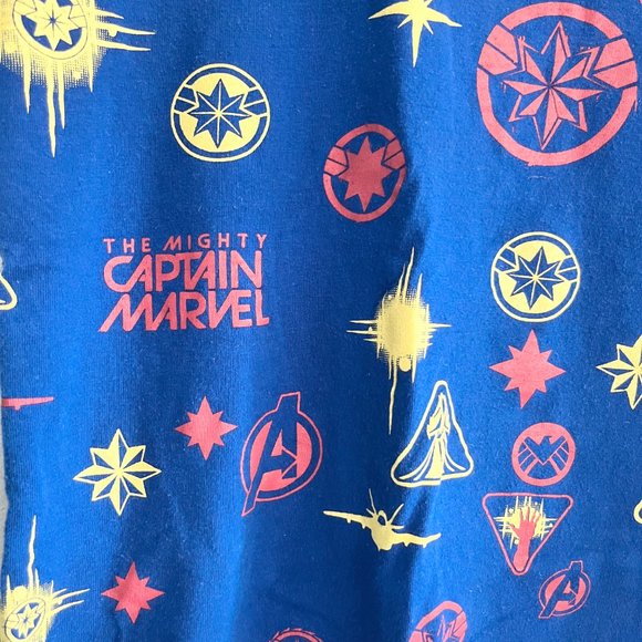 Captain Marvel Blue Superhero Graphic T Shirt Men's Medium - Picture 4 of 5
